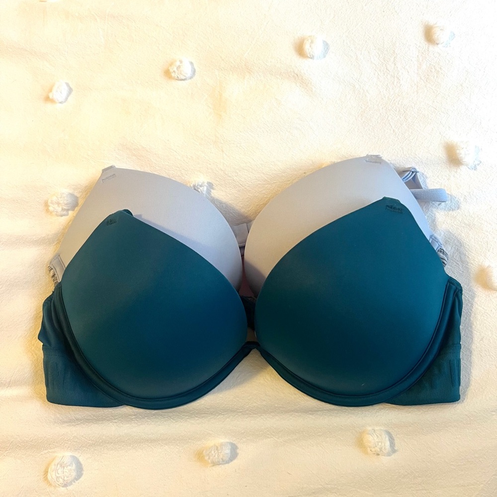 BUNDLE: PINK Wear Everywhere Super Push-Up